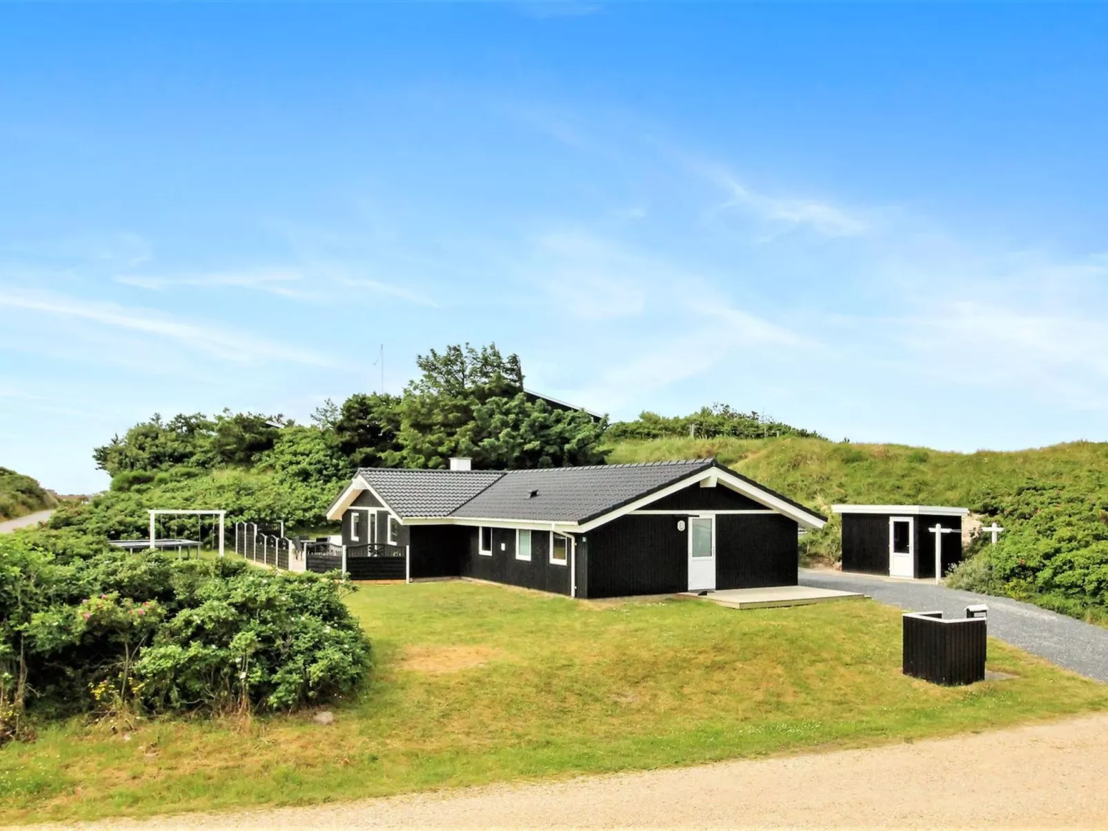 "Sirka" - 200m from the sea-Buiten