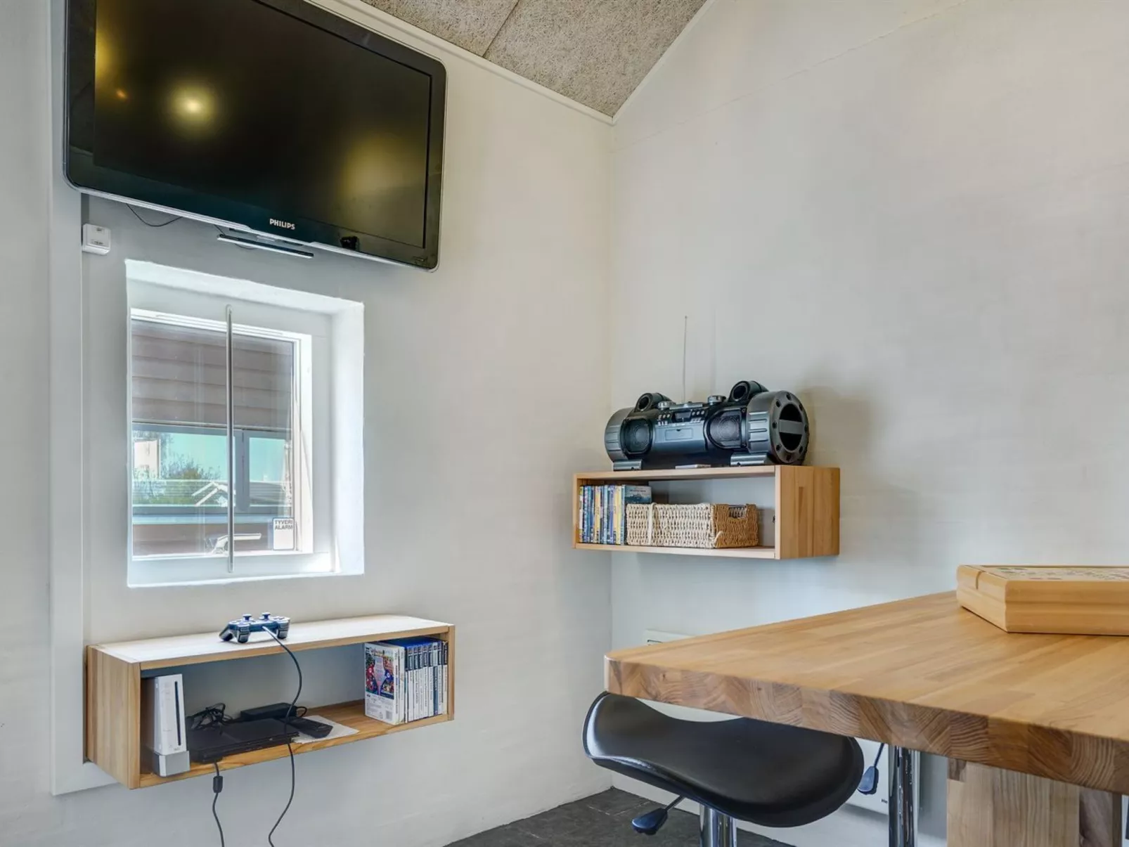 "Hans" - 700m from the sea-Binnen