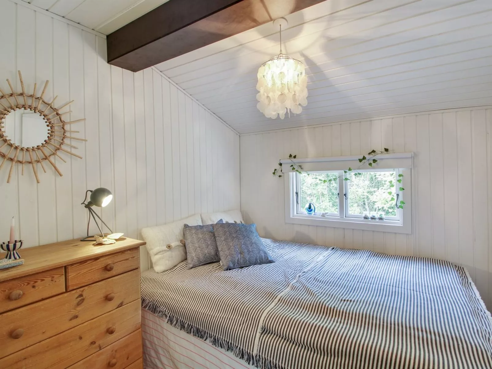 "Øllegård" - 250m from the sea-Binnen