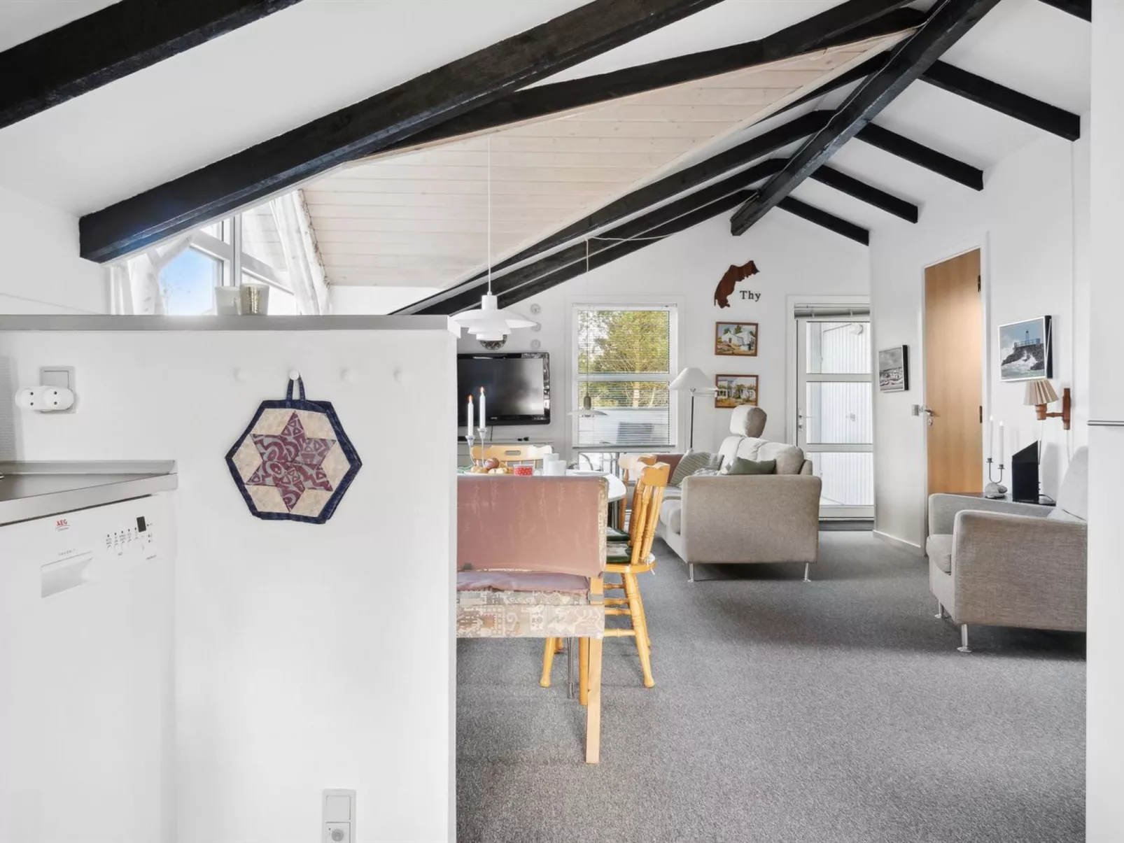 "Biriel" - 1km from the sea-Binnen