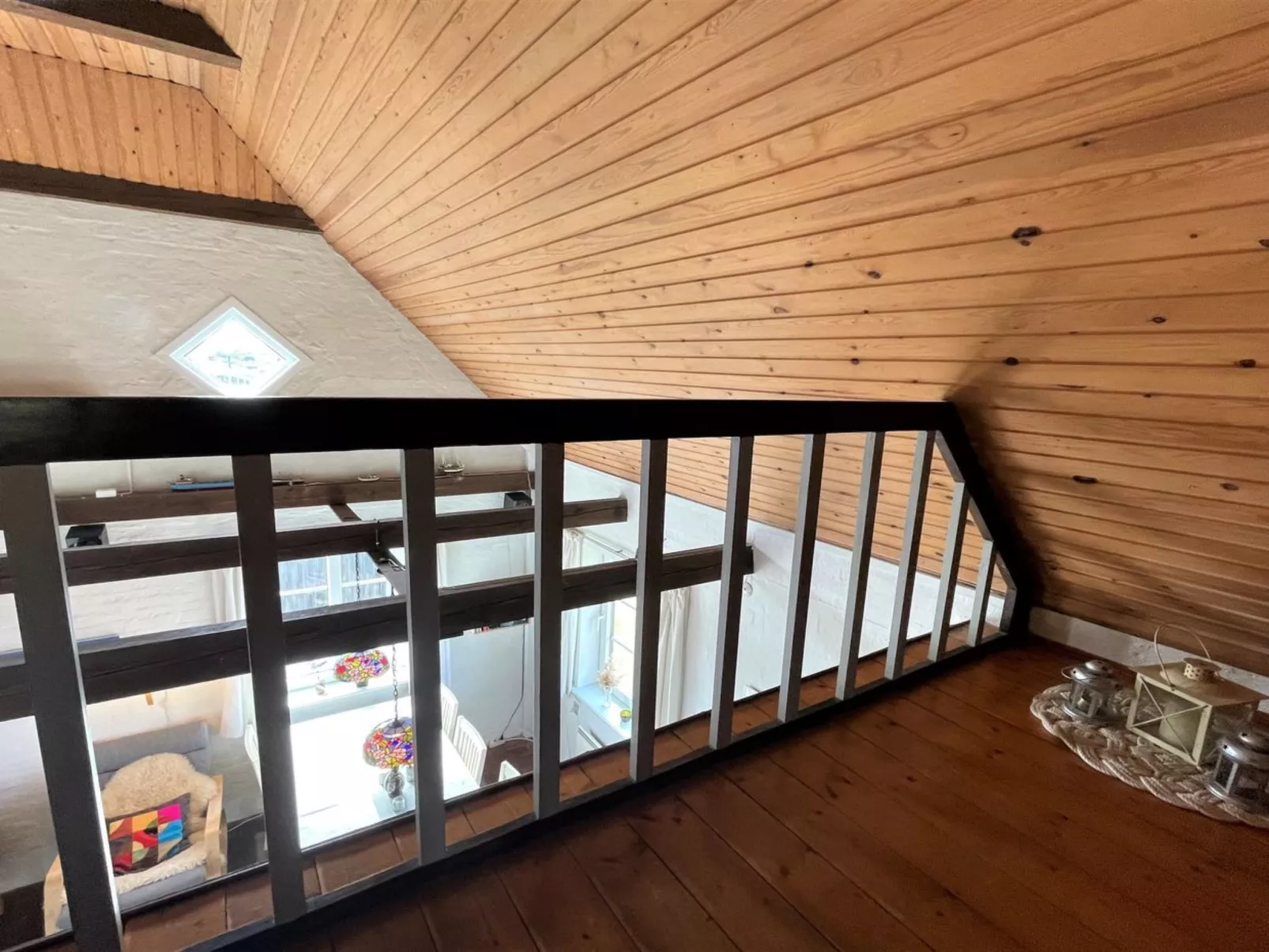 "Trugot" - 450m to the fjord-Binnen