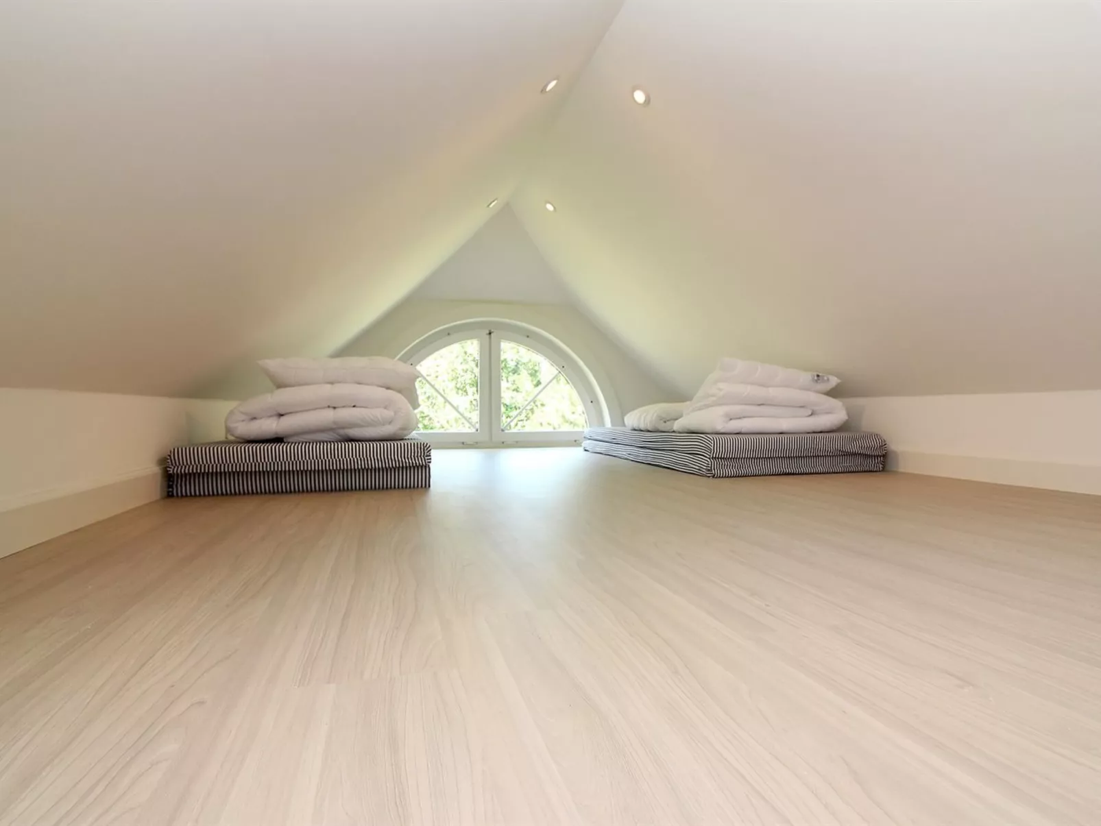 "Erra" - 250m from the sea-Binnen