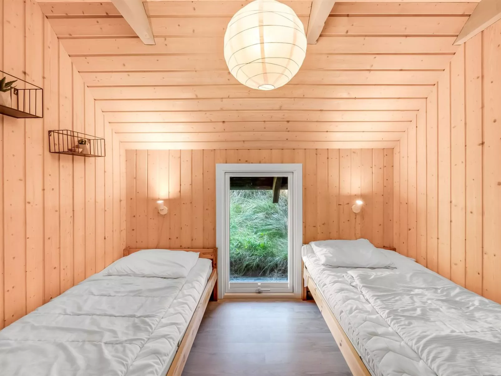 "Eggert" -  from the sea-Binnen