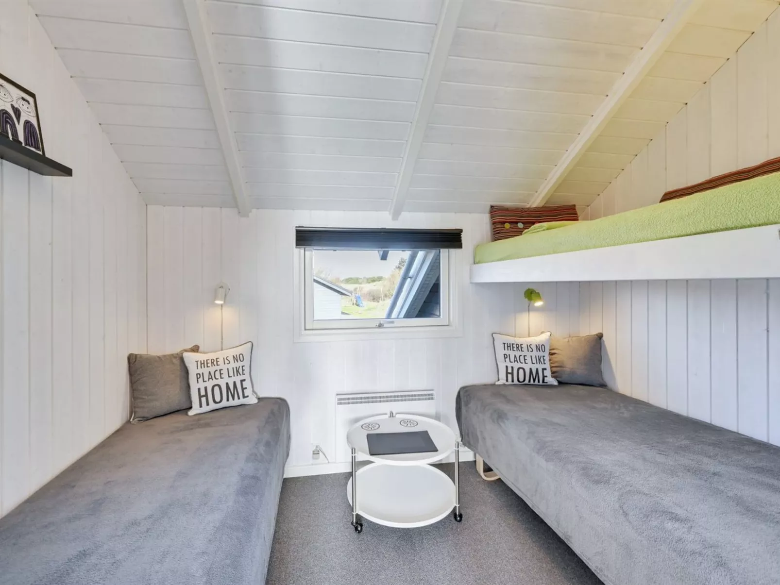 "Cyrill" - 250m to the fjord-Binnen