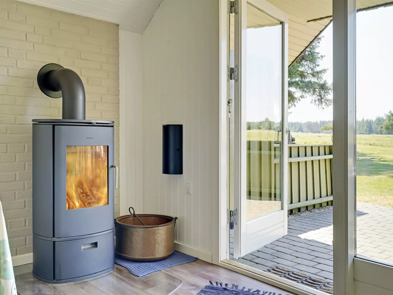 "Brunon" - 1.5km from the sea-Binnen