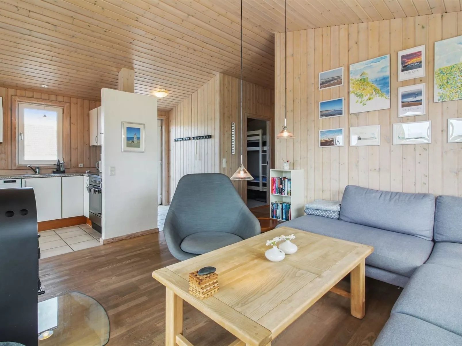 "Eyvin" - 100m from the sea-Binnen