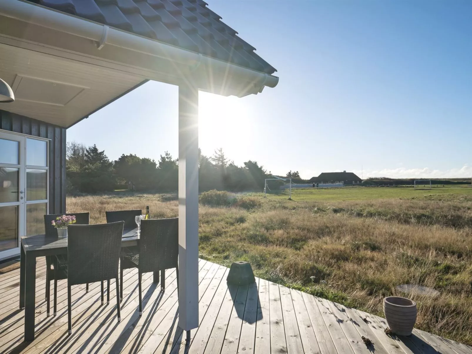 "Tinemarie" - 200m from the sea-Buiten