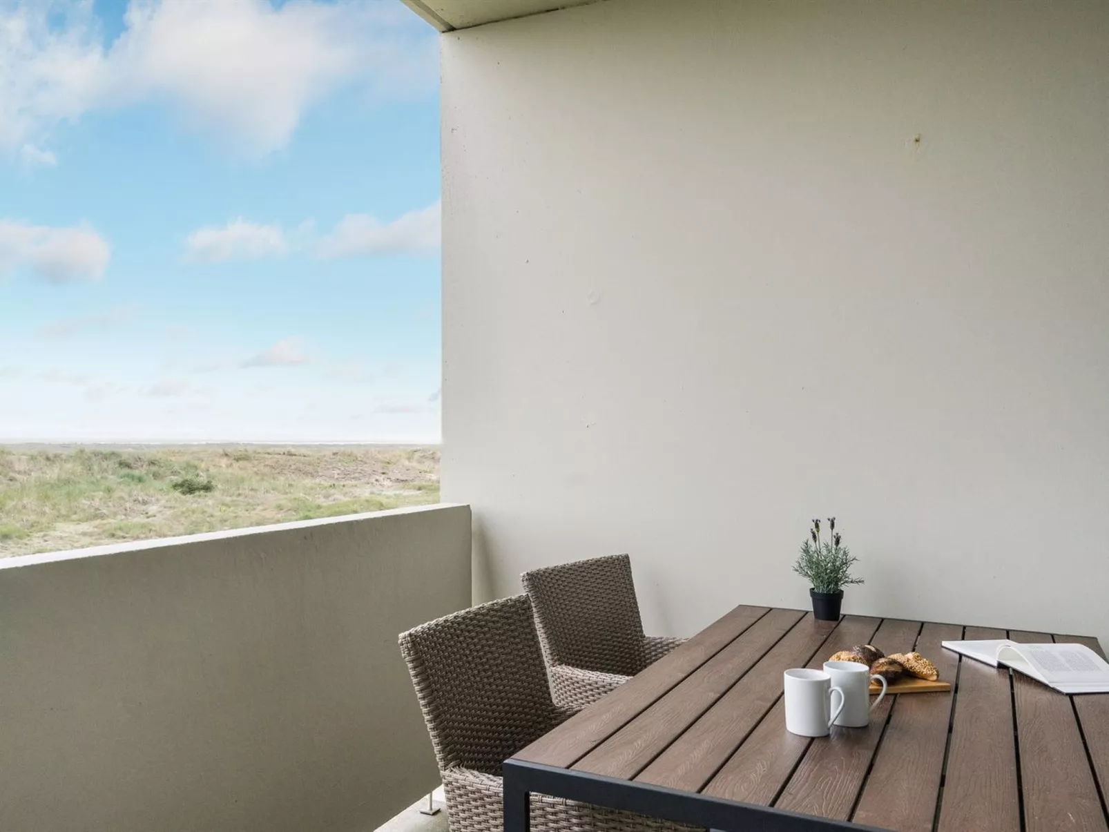 "Anedorte" - 50m from the sea-Binnen