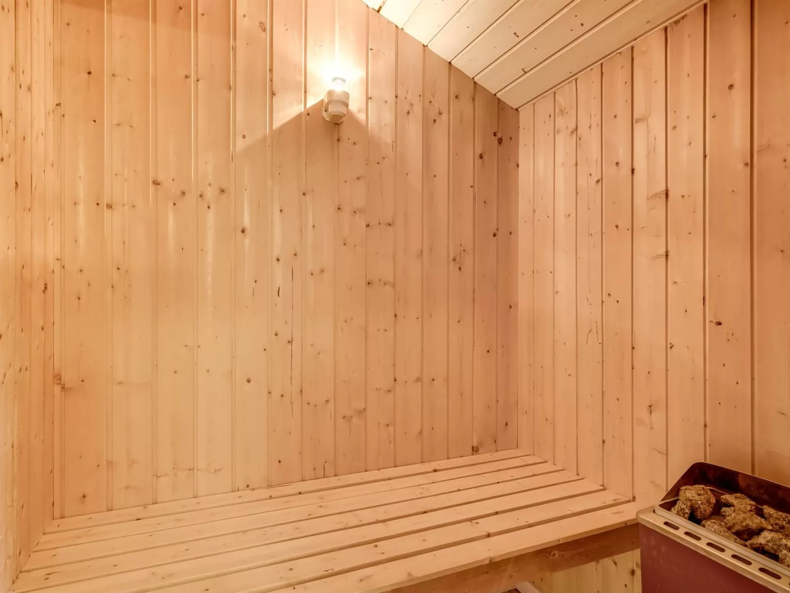 "Suleika" - 900m from the sea-Binnen