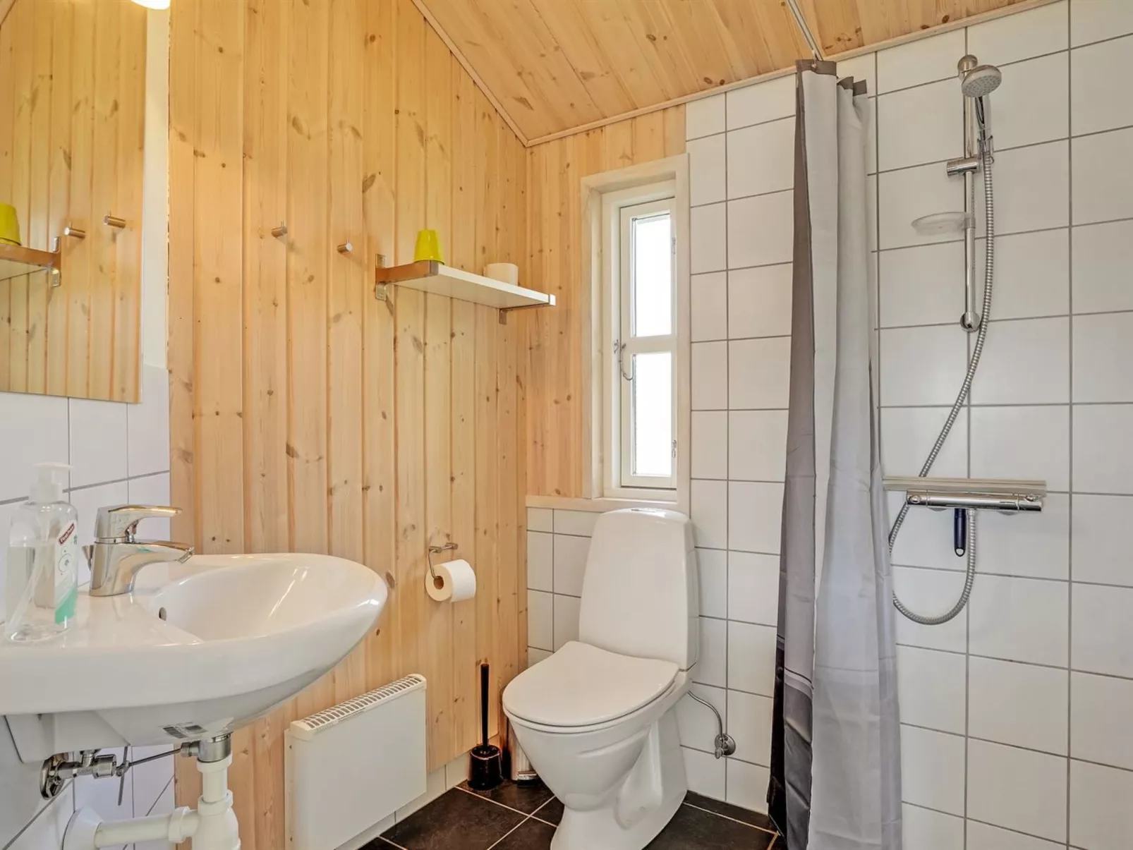 "Frerich" - 1.5km from the sea-Binnen