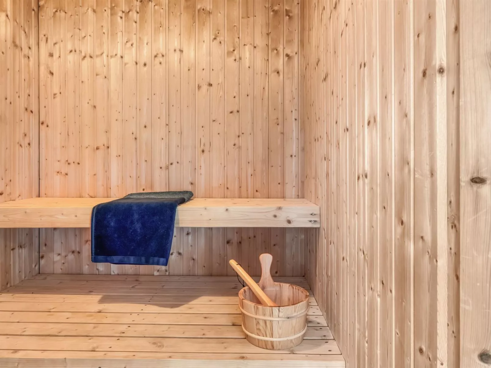 "Alfuin" - 500m from the sea-Binnen