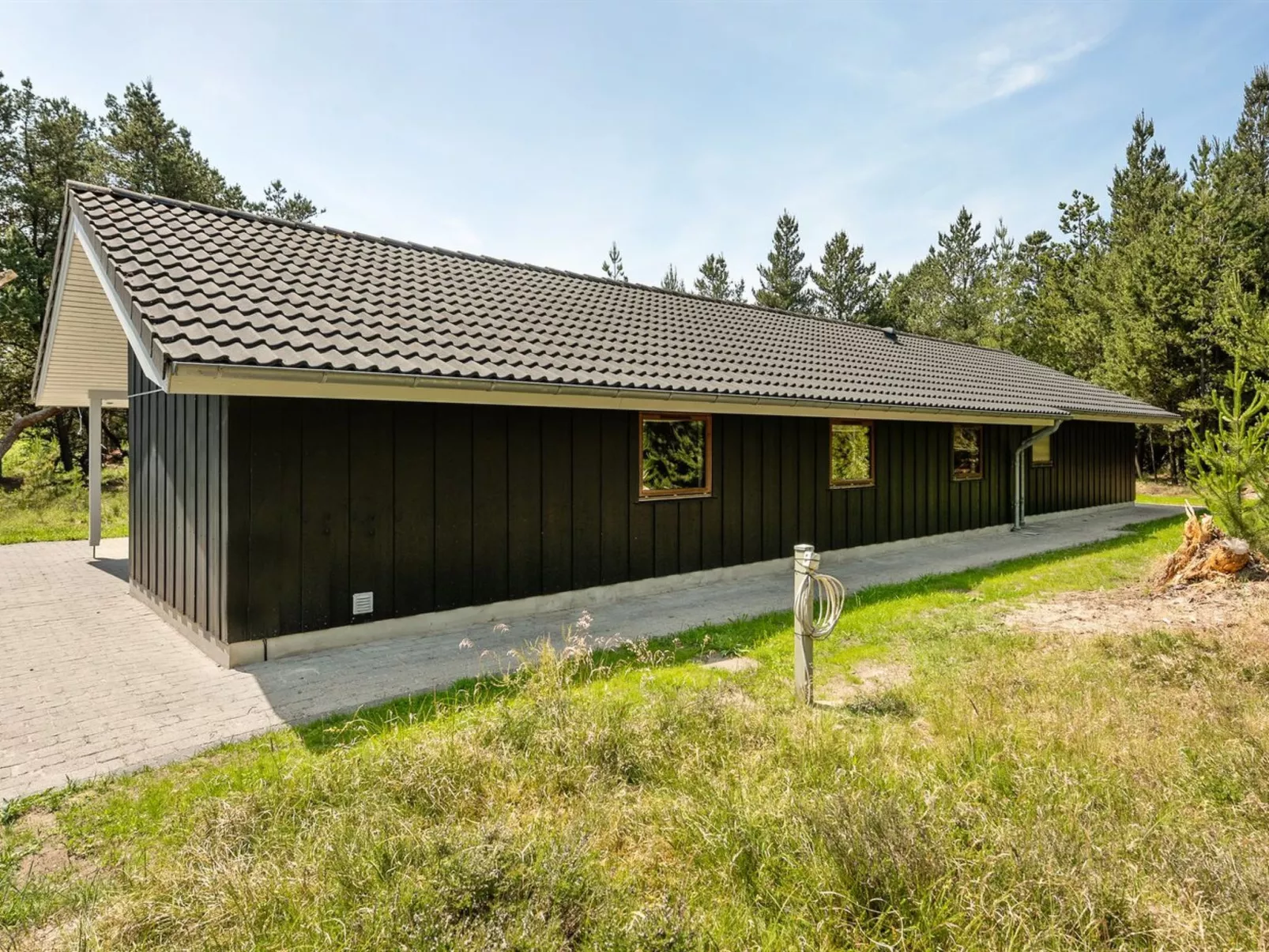 "Jonas" - 2.4km from the sea-Buiten