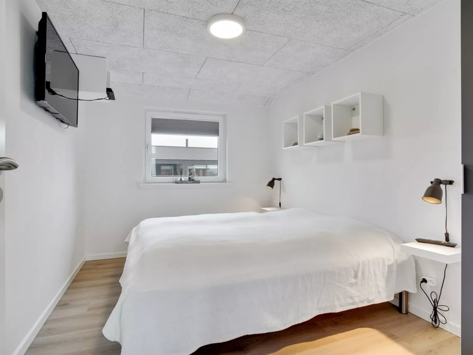 "Antina" - 400m from the sea-Binnen