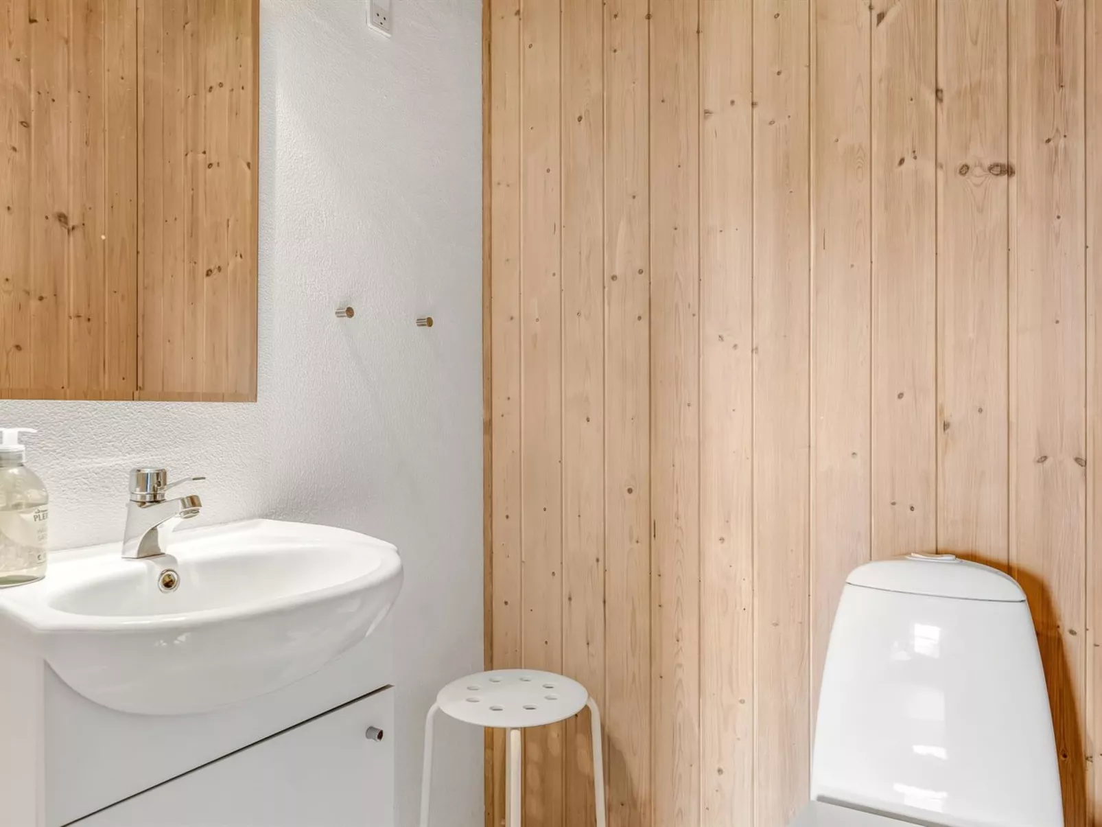 "Gudmar" - 500m from the sea-Binnen