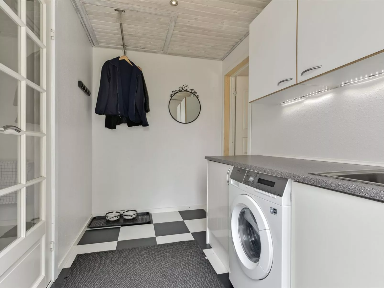 "Locan" - 1.2km from the sea-Binnen