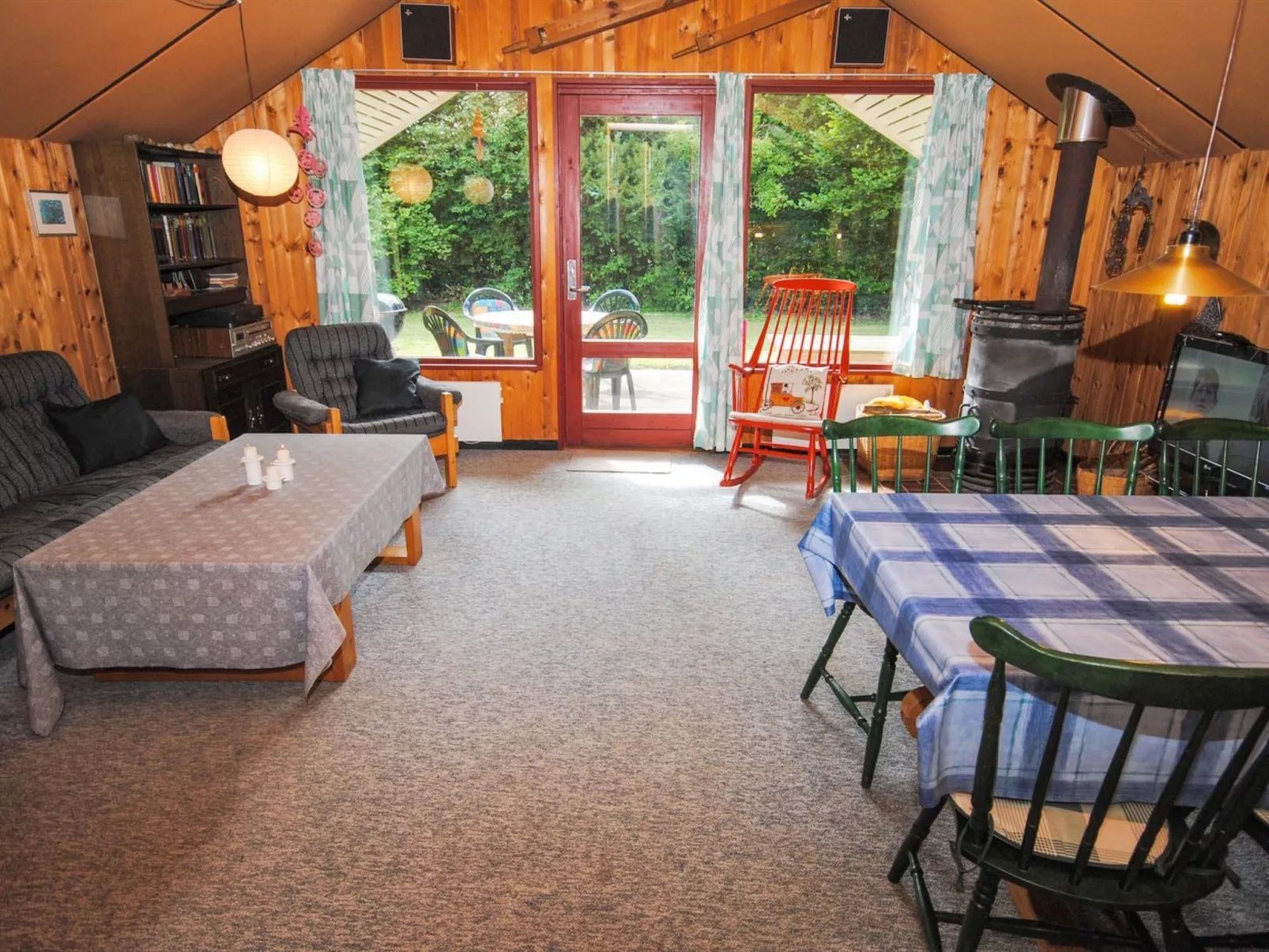 "Naema" - 600m to the fjord-Binnen