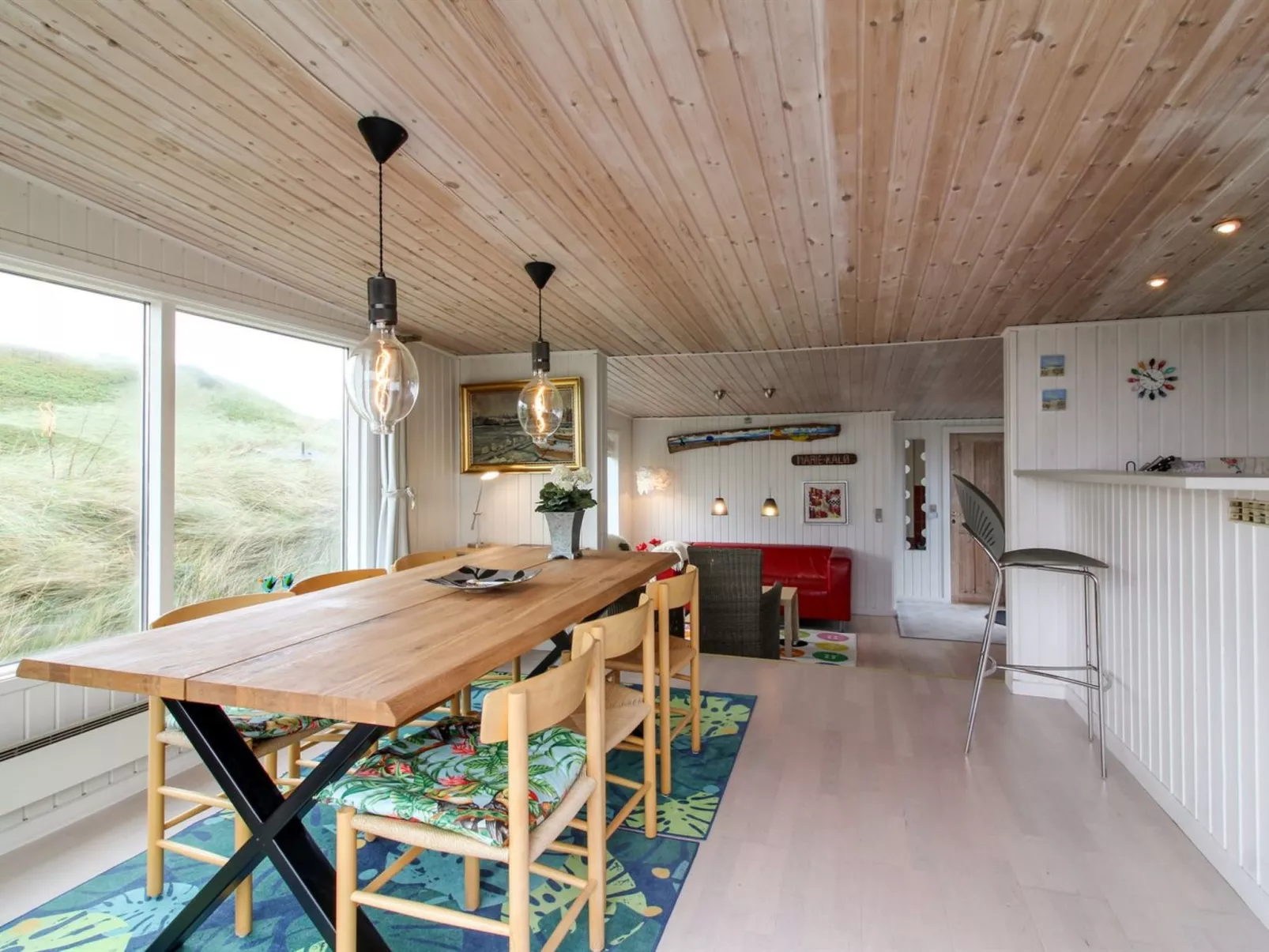 "Dyveke" - 220m from the sea-Binnen