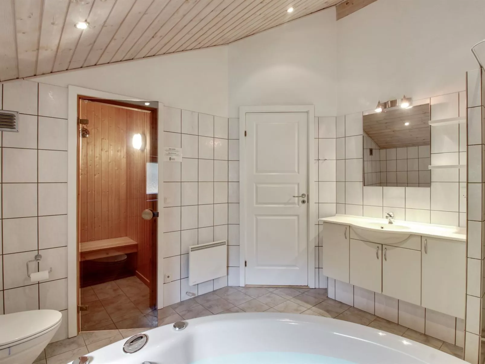 "Taisto" - 1.8km from the sea-Binnen