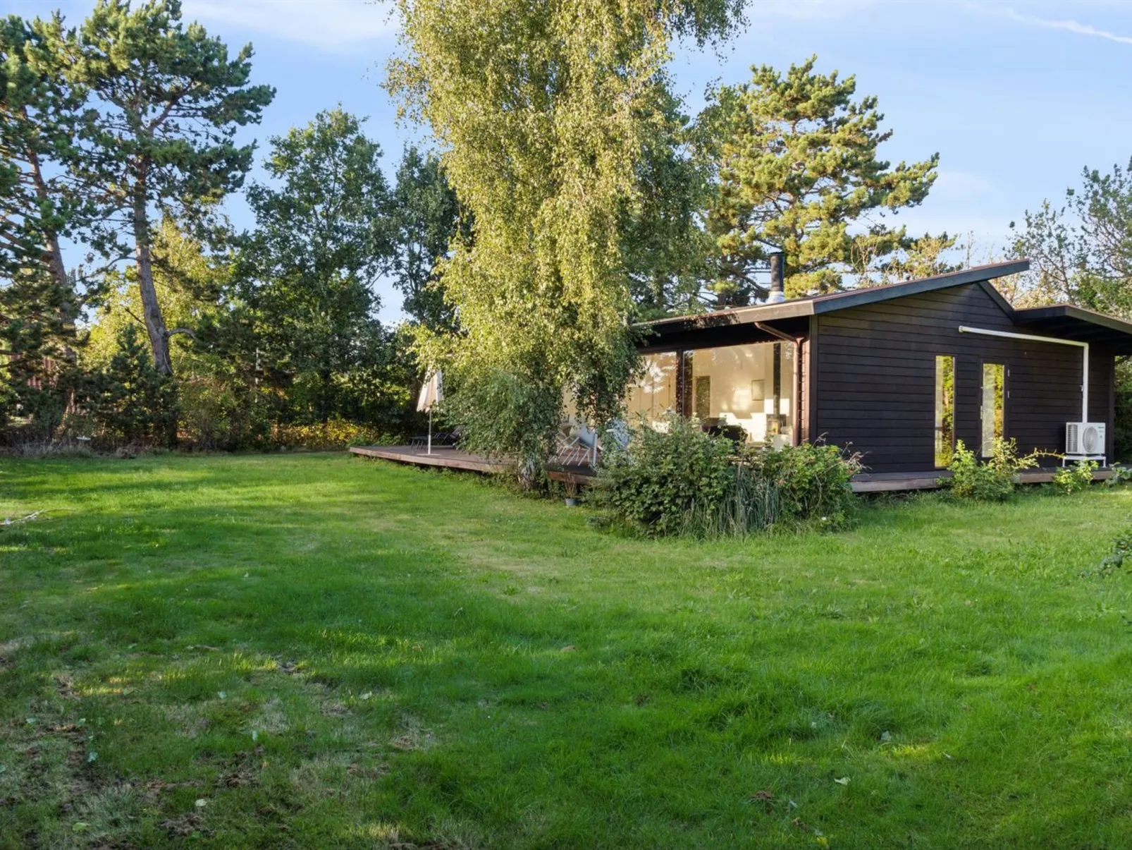 "Erikka" - 300m to the fjord-Buiten