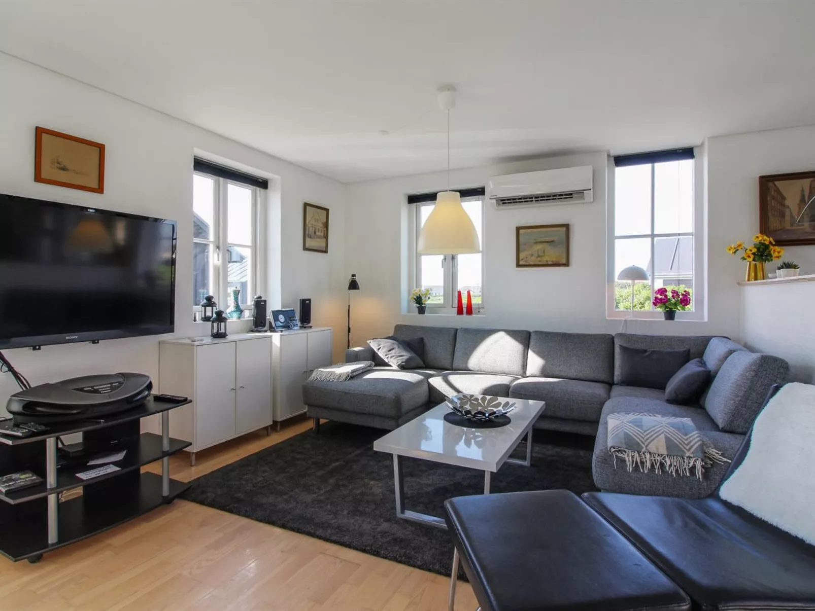 "Adrian" - 200m from the sea-Binnen