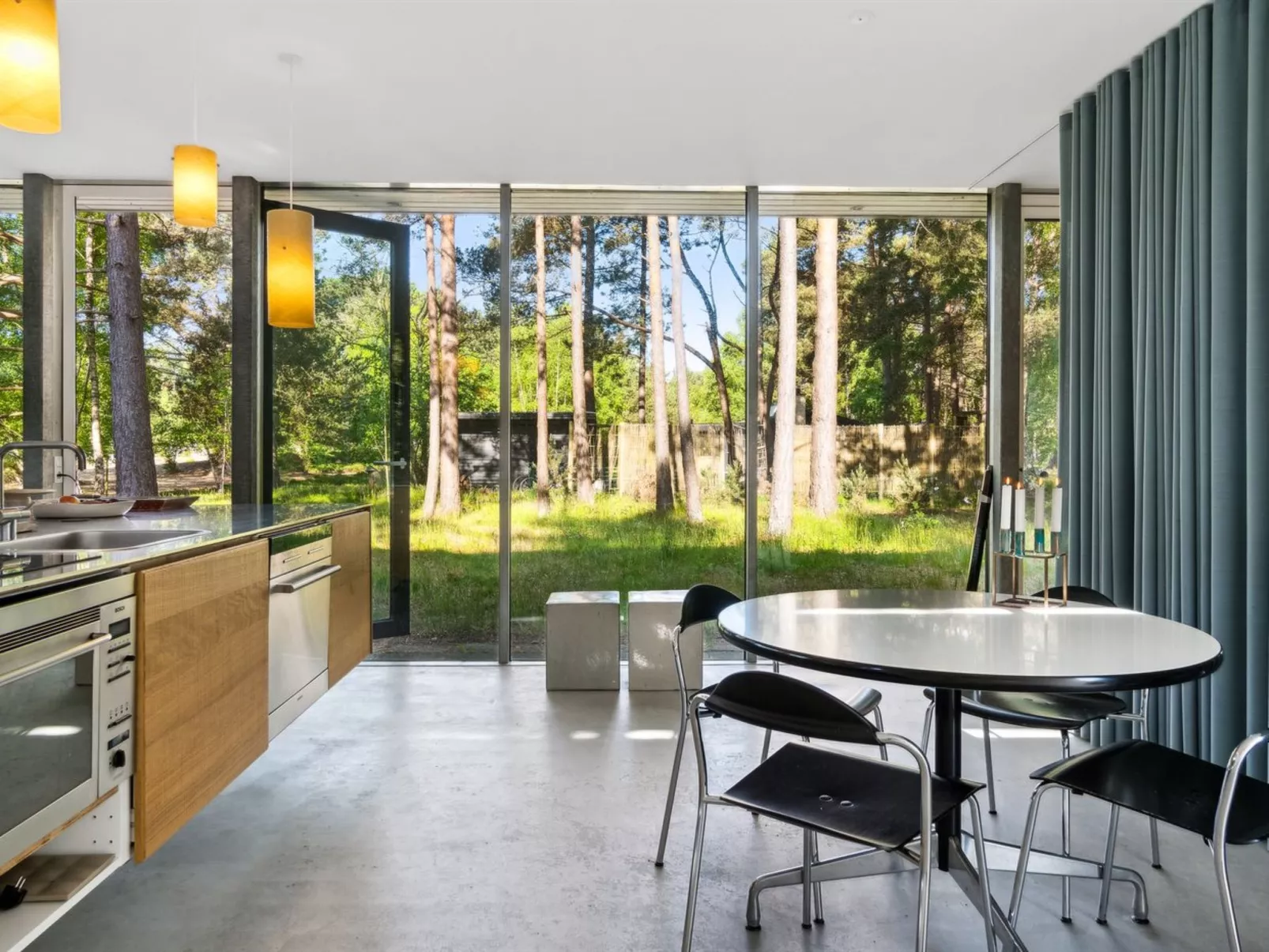 "Antim" - 200m from the sea-Binnen