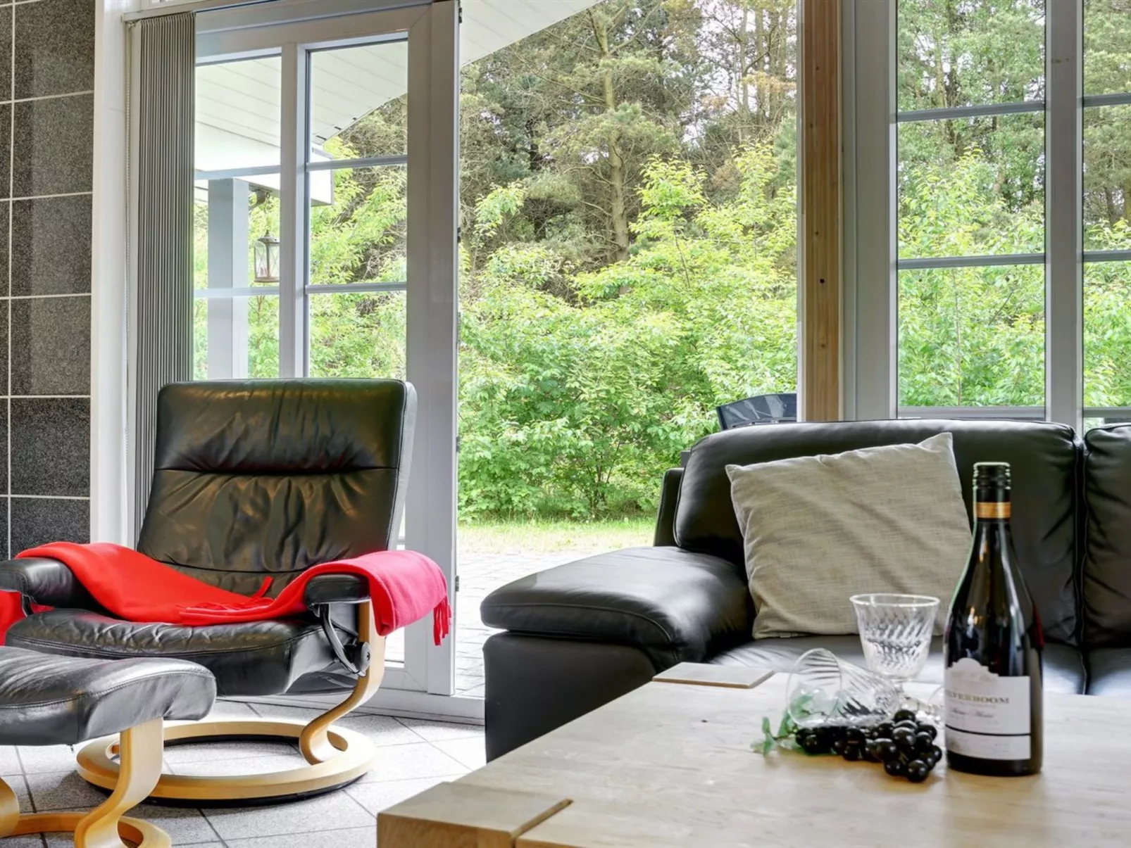 "Liliana" - 800m from the sea-Binnen