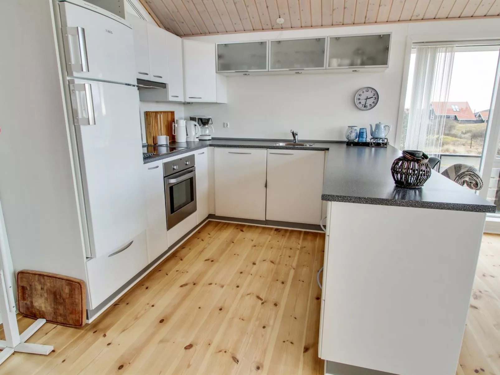 "Ute" - 200m from the sea-Binnen