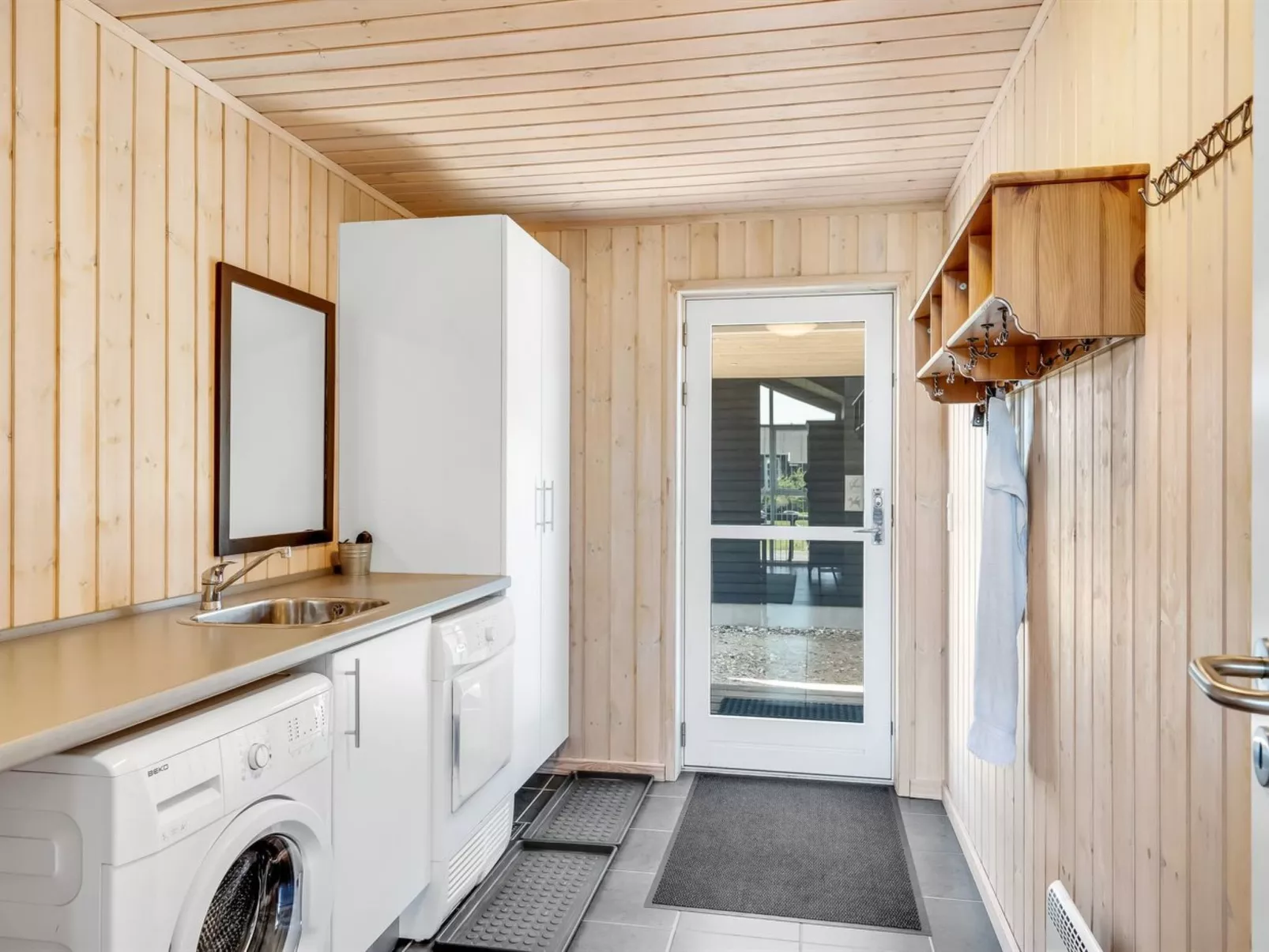 "Oskarvine" - 900m from the sea - Binnen