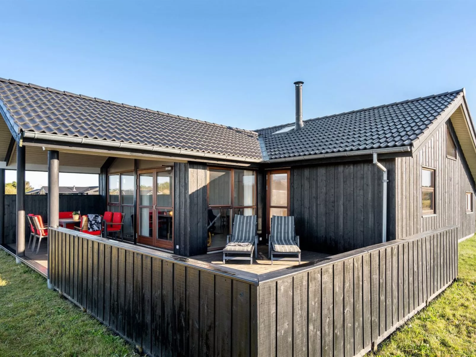 "Finna" - 1km from the sea-Buiten