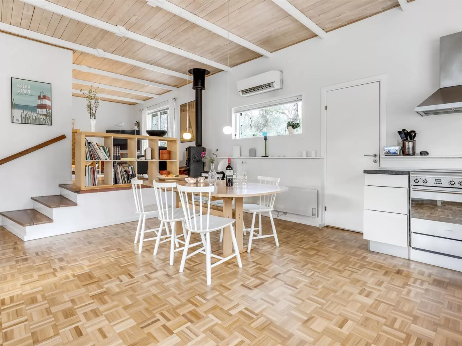 "Christella" - 200m from the sea-Binnen