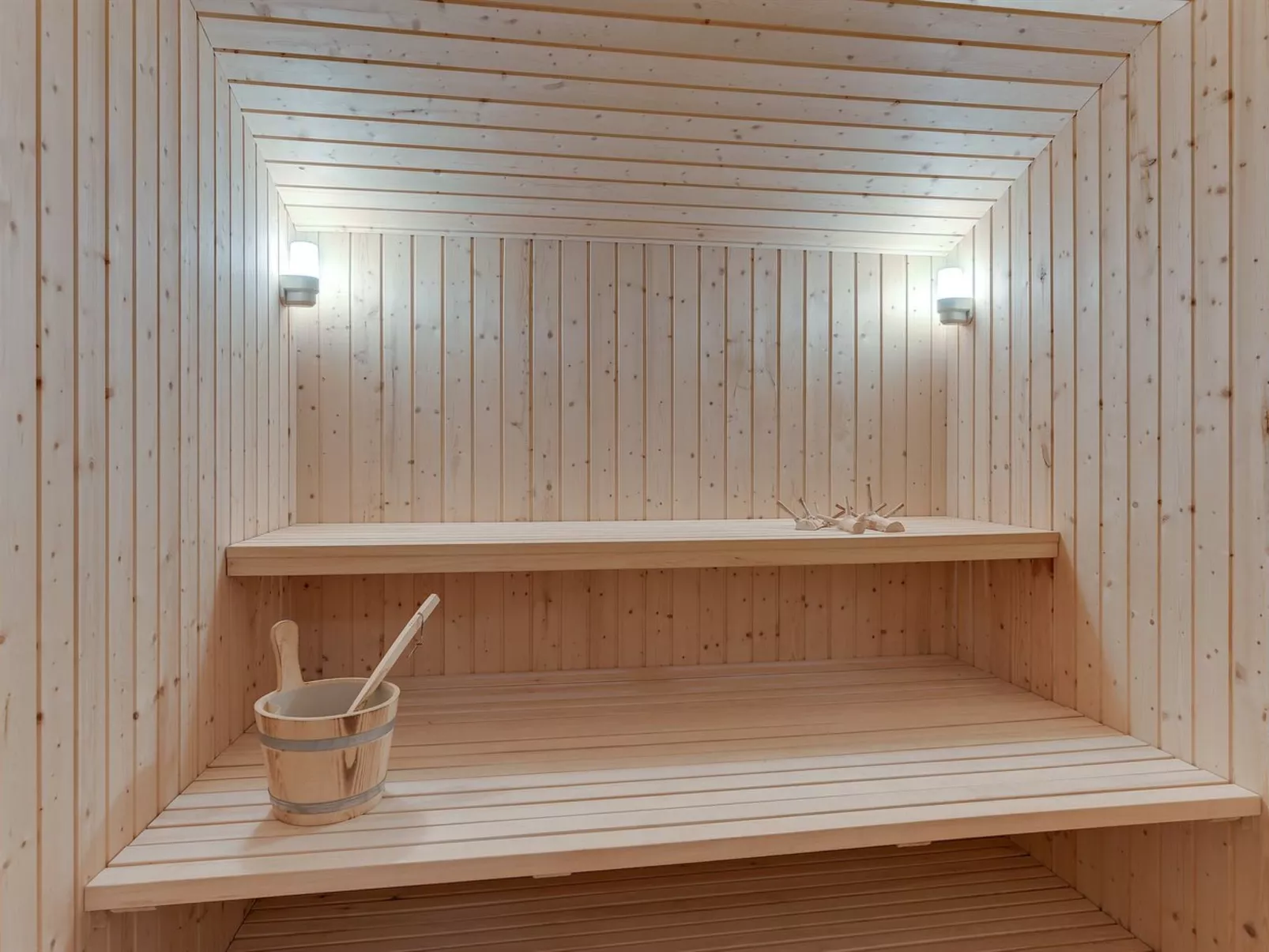 "Norwin" - 250m from the sea-Binnen