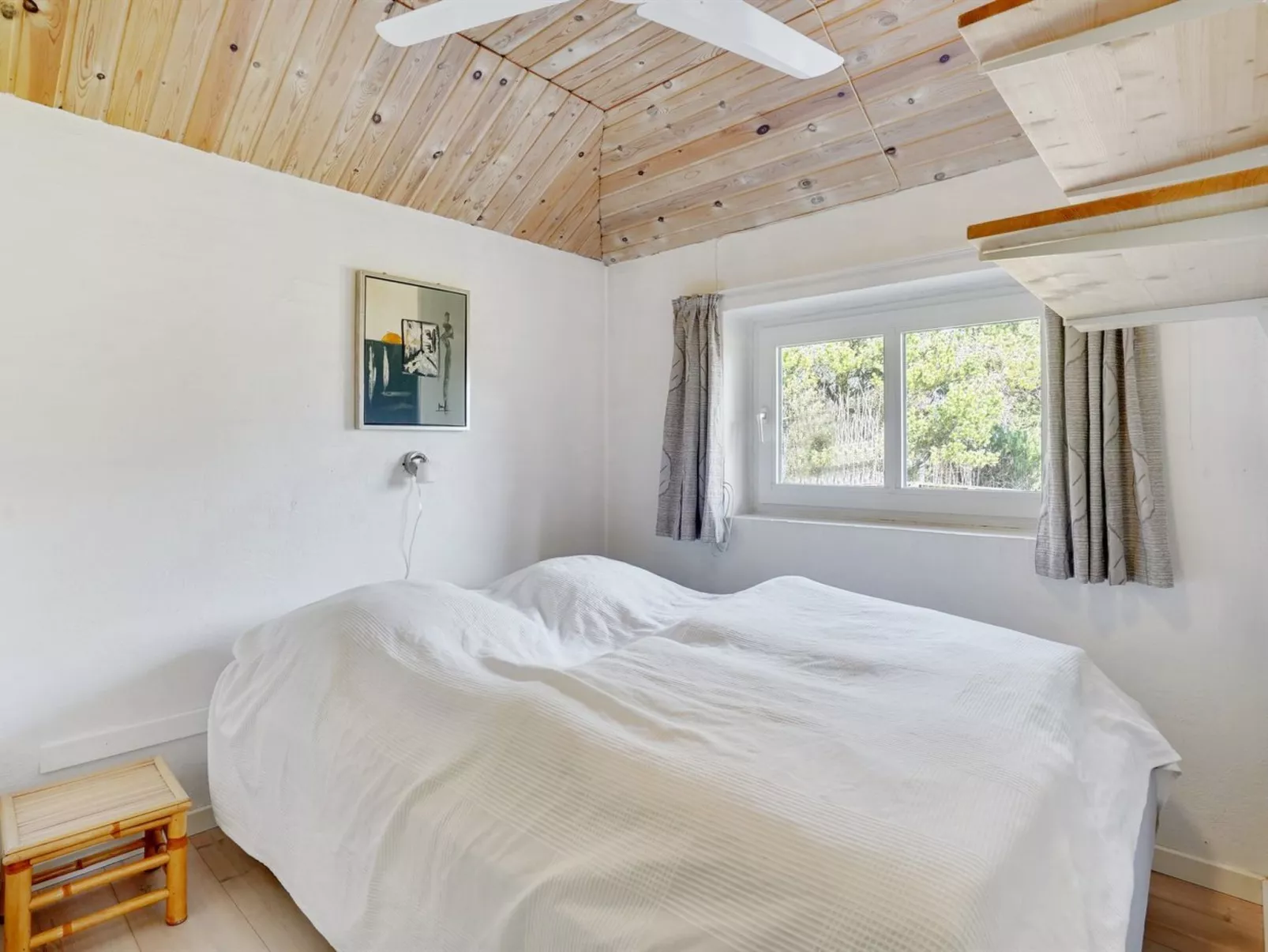 "Botulf" - 3.8km from the sea-Binnen