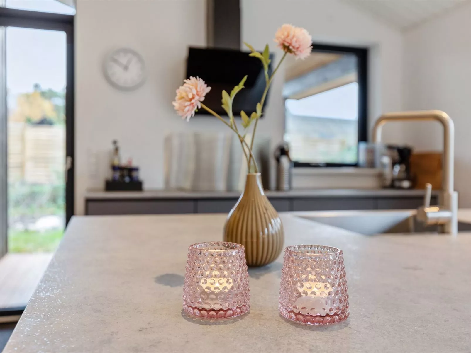 "Ellin" - 800m from the sea-Binnen