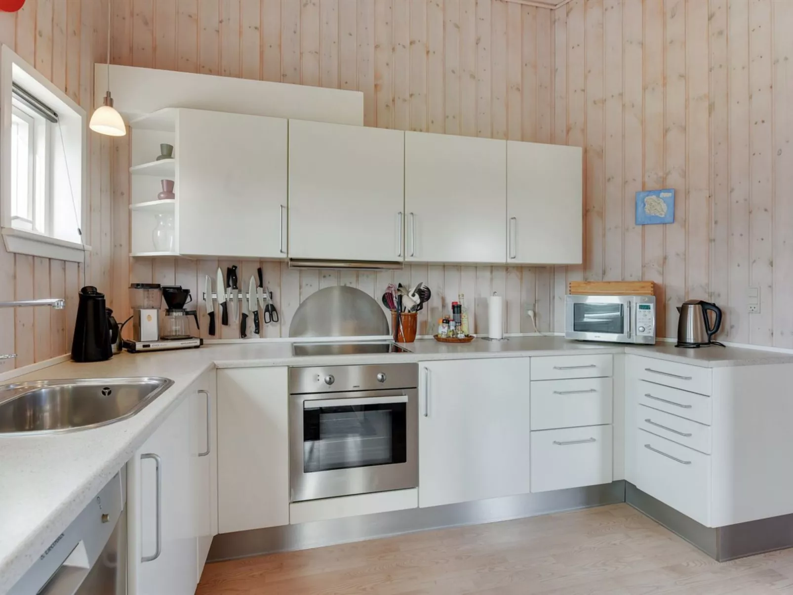 "Naia" - 200m from the sea-Binnen