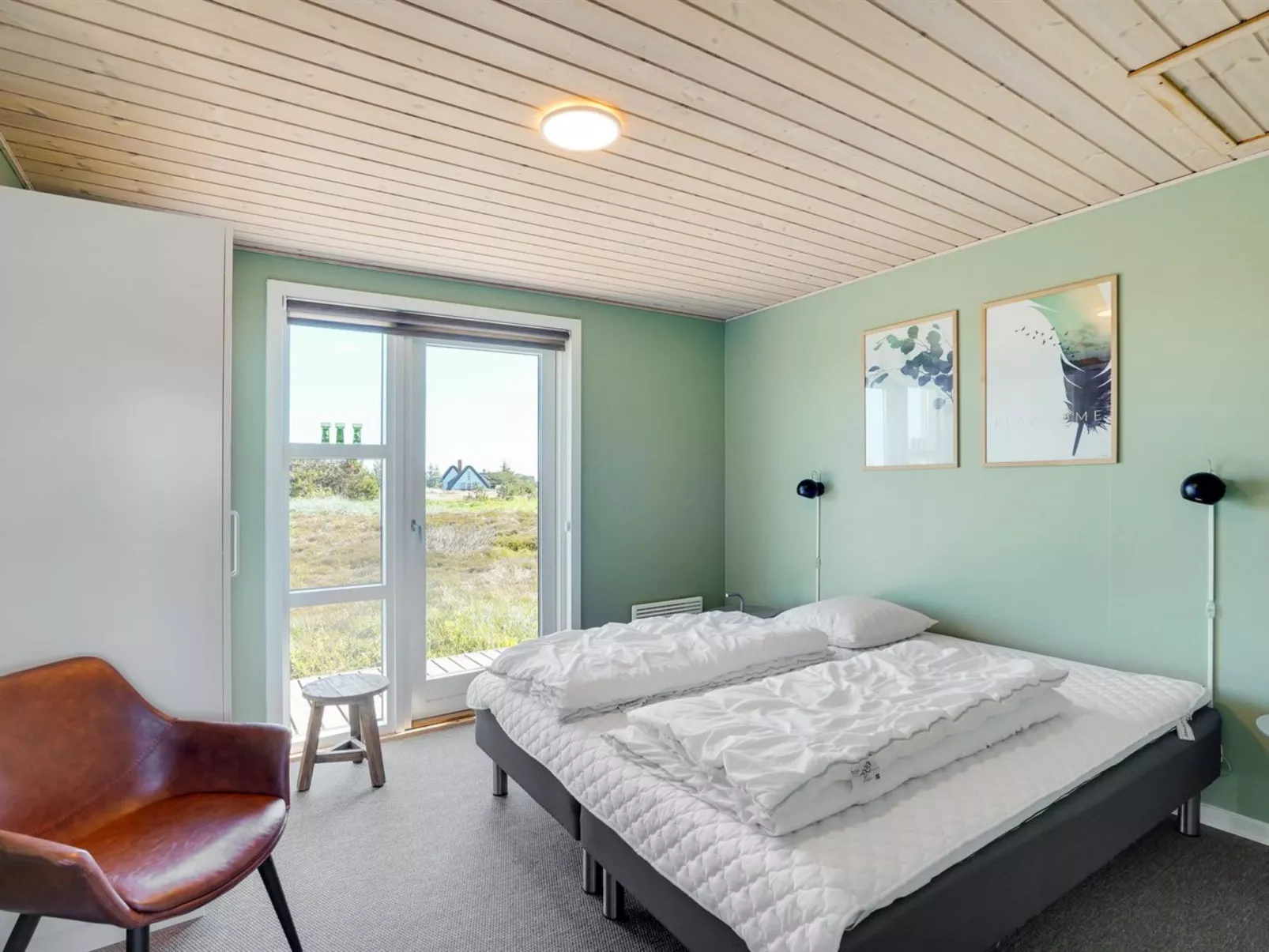 "Eliena" - 500m from the sea-Binnen