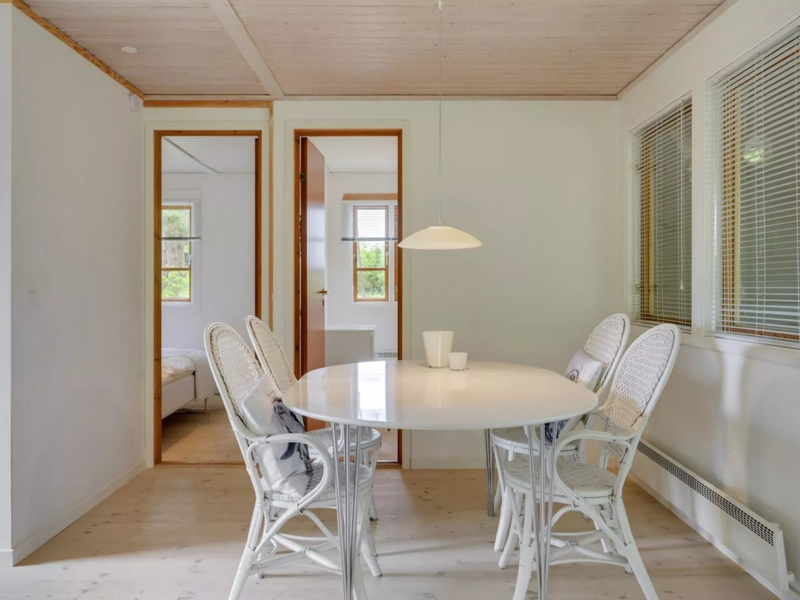 "Jute" - 100m from the sea-Binnen