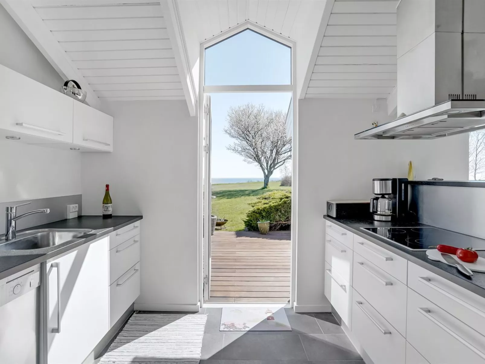 "Trajko" - 100m from the sea-Binnen