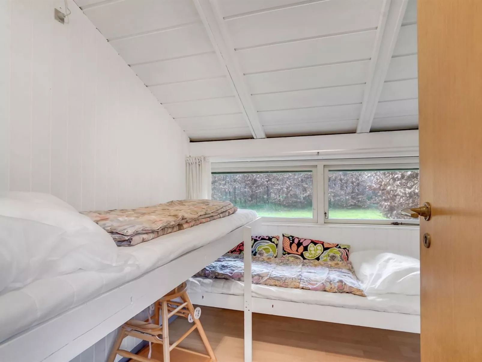 "Hardy" - 30km from the sea-Binnen