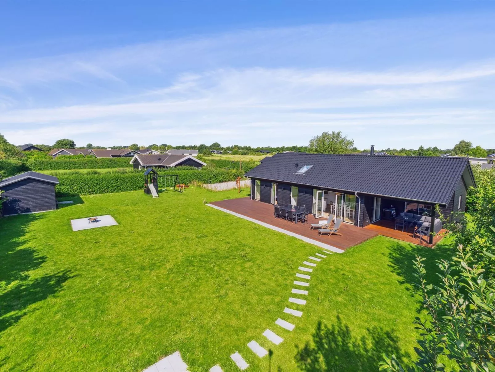 "Hasten" - 600m from the sea-Buiten