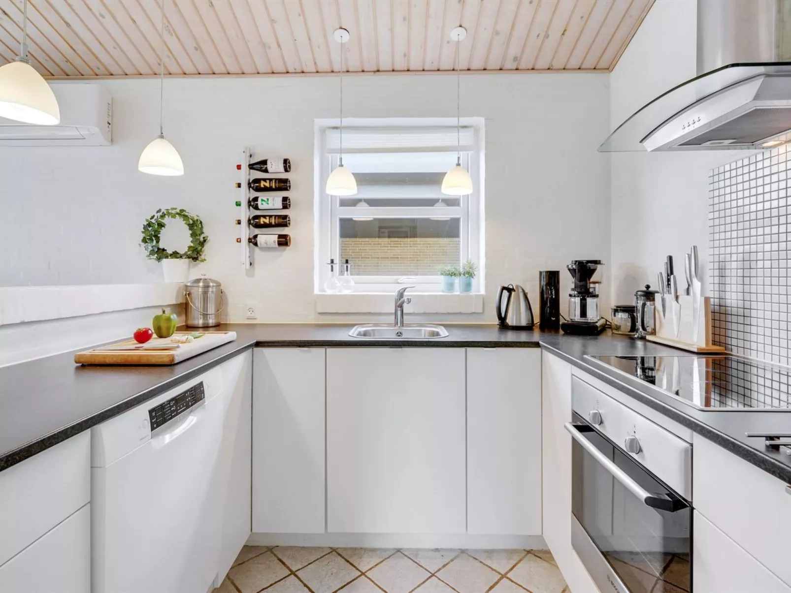 "Evangelia" - 1.2km from the sea-Binnen