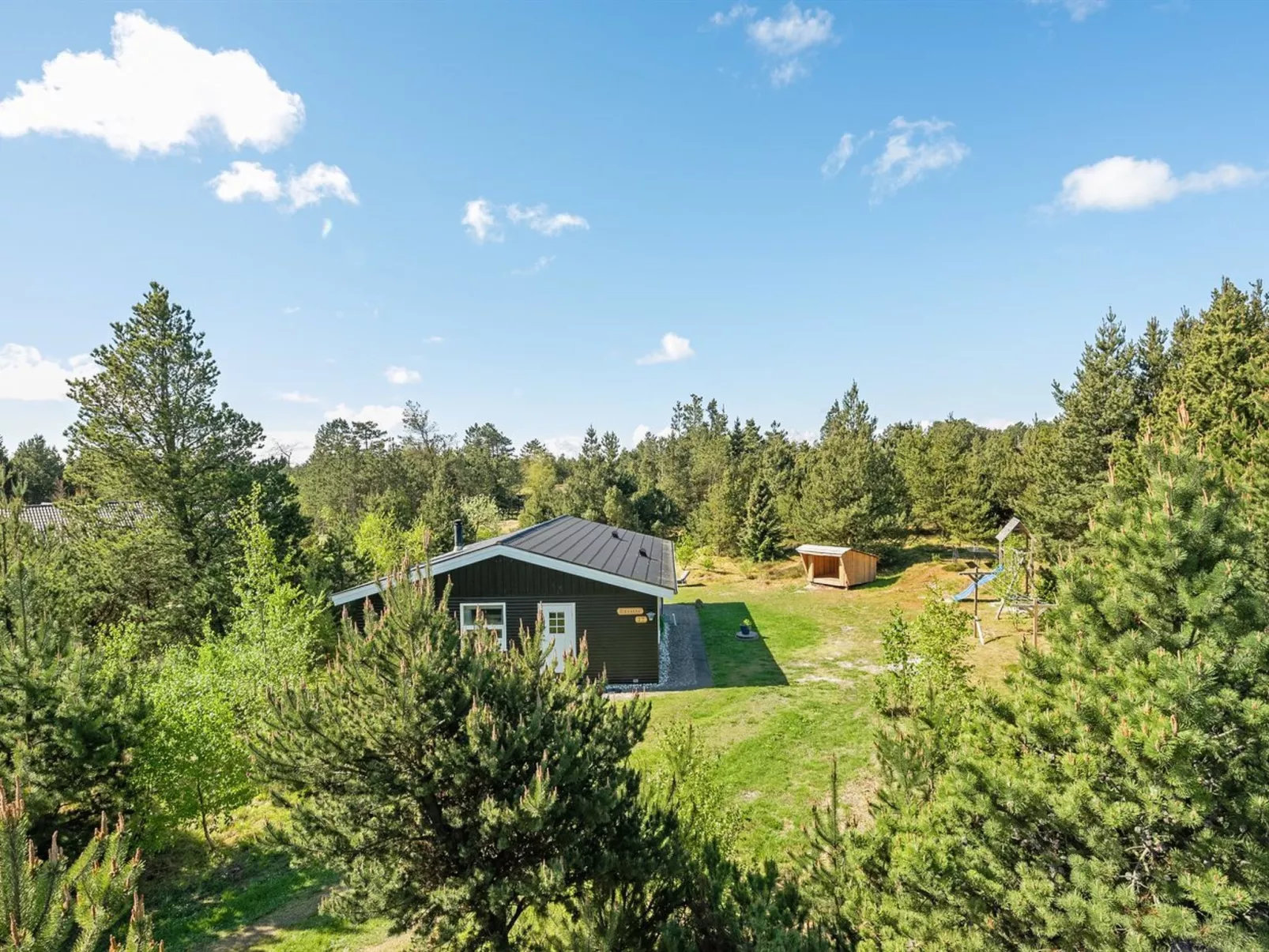 "Bogatin" - 1km from the sea-Buiten