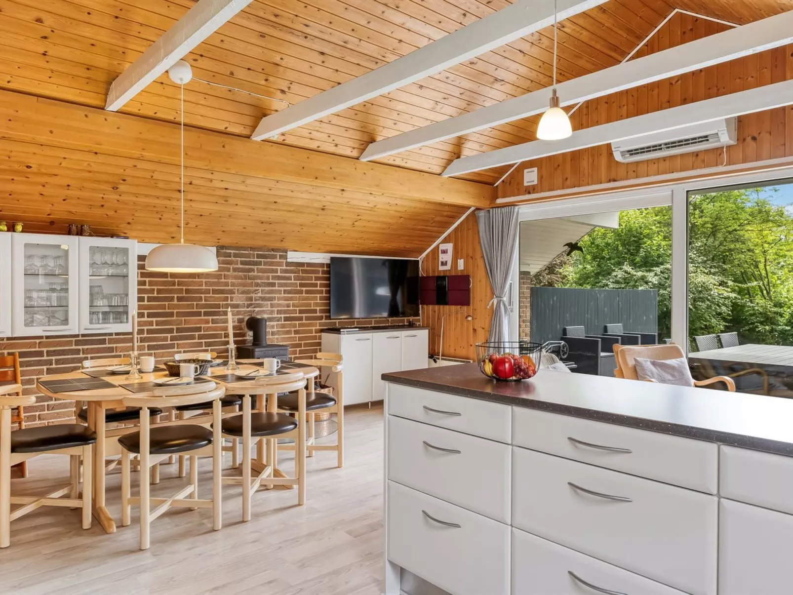 "Pance" - 20km to the fjord-Binnen