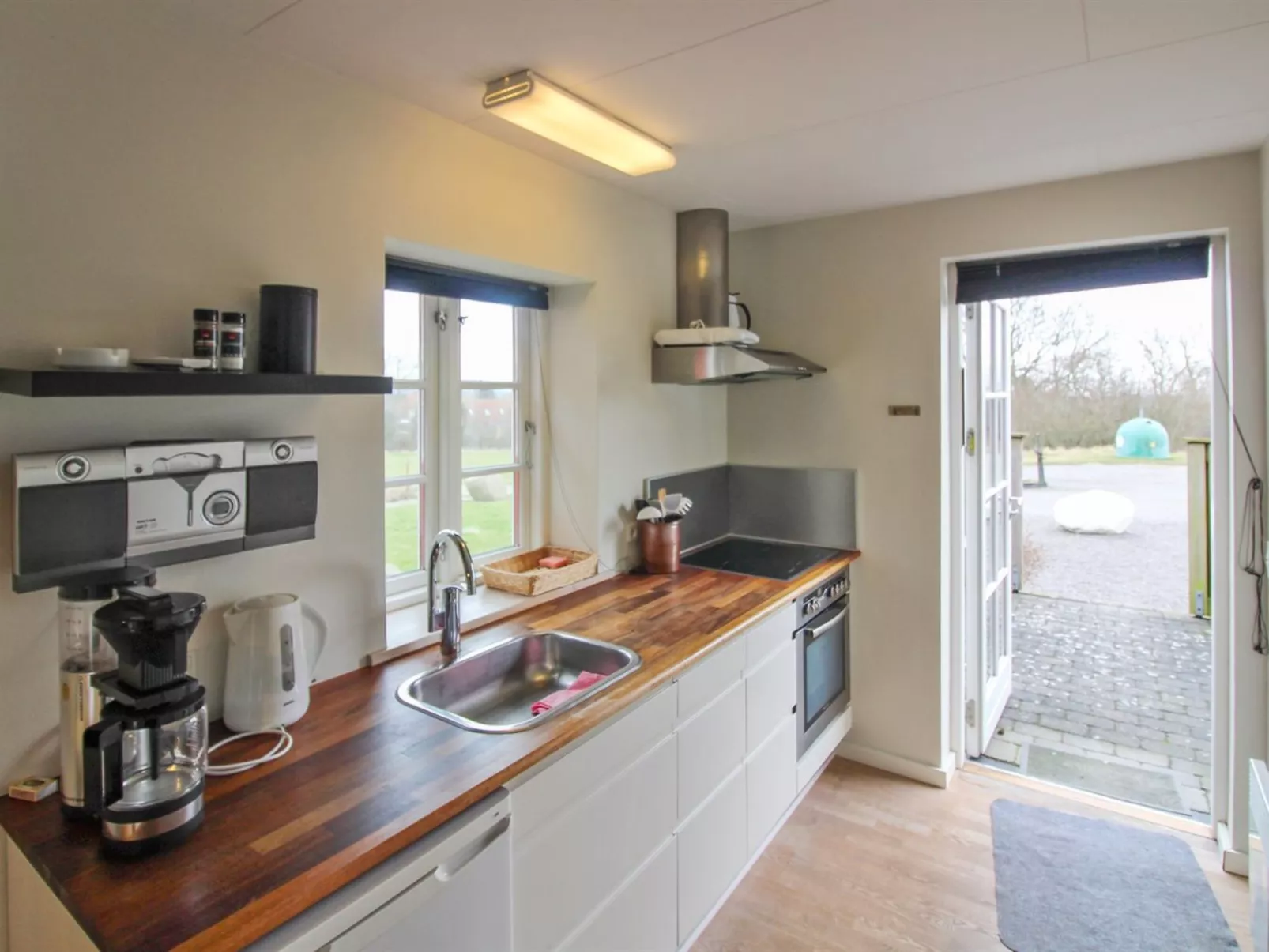 "Lutz" - 6km from the sea-Binnen