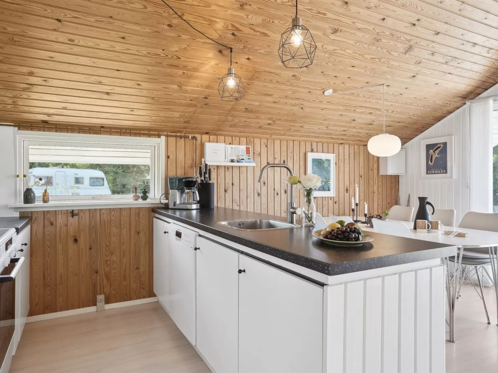 "Aderice" - 1km from the sea-Binnen