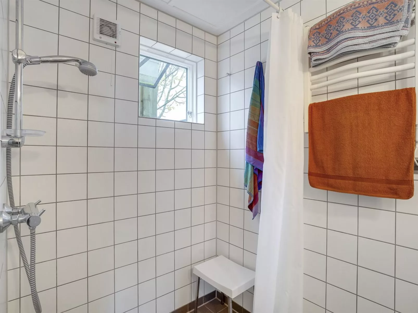 "Milo" - 5m from the sea-Binnen