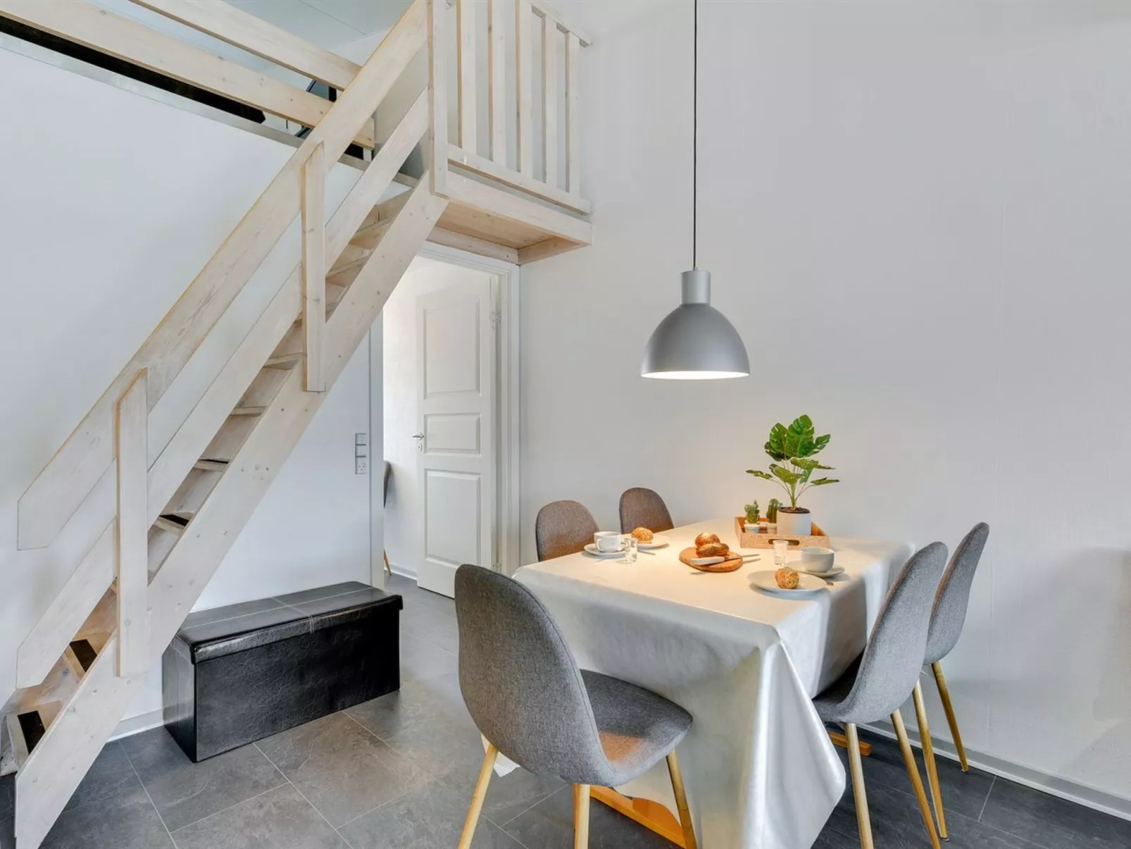 "Filine" - 200m from the sea-Binnen