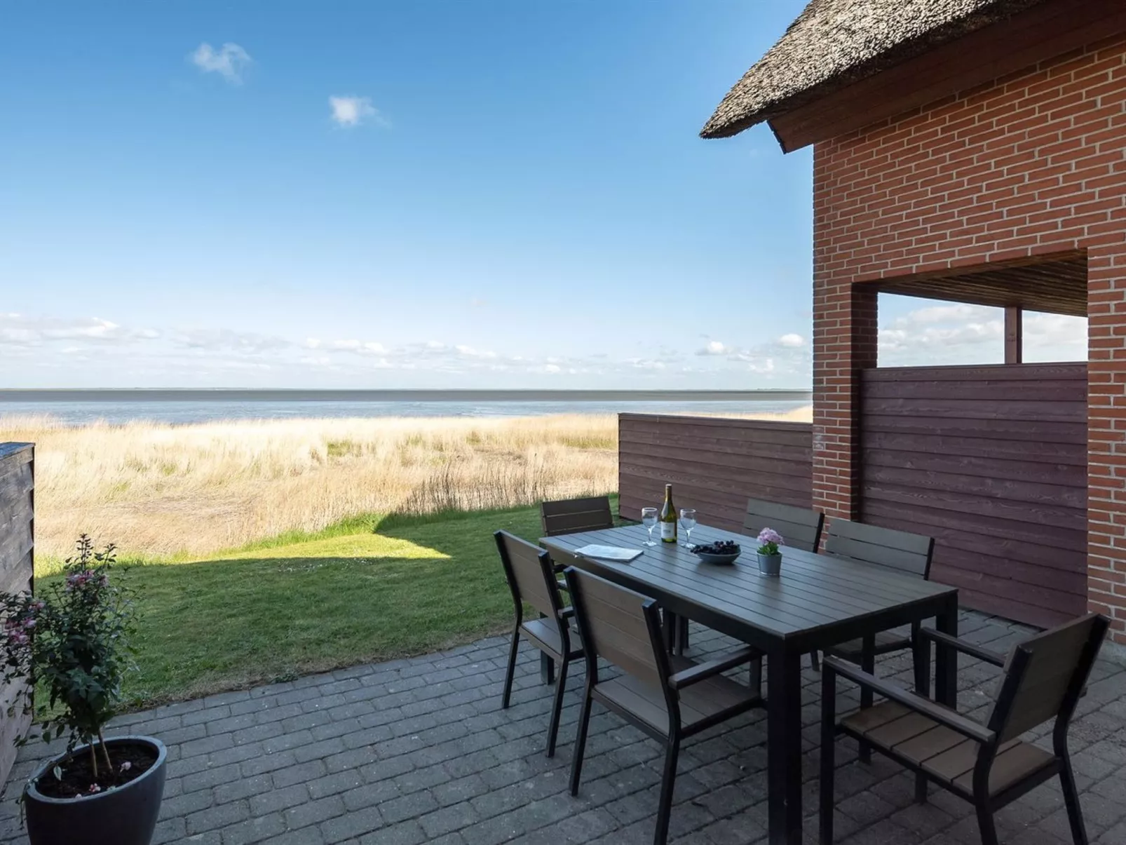 "Deljan" - 3.5km from the sea-Buiten