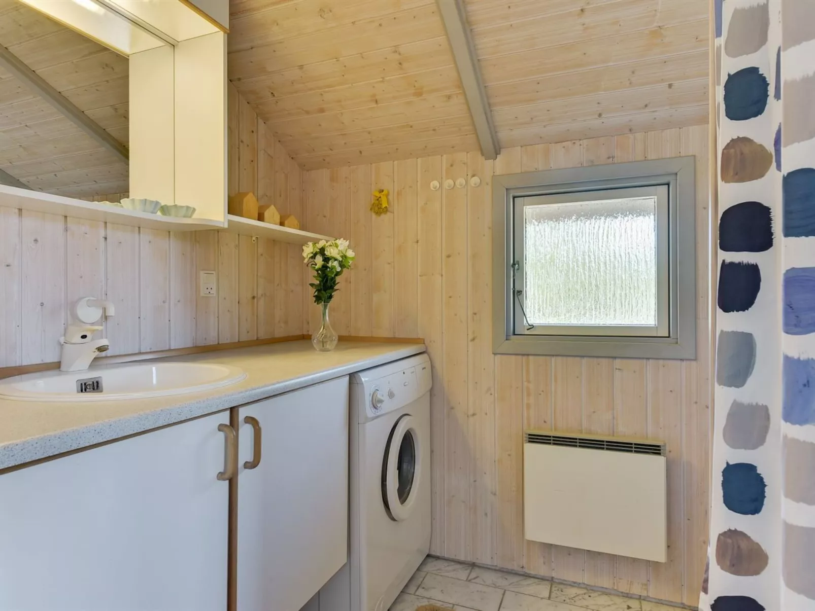 "Raafael" - 175m from the sea-Binnen