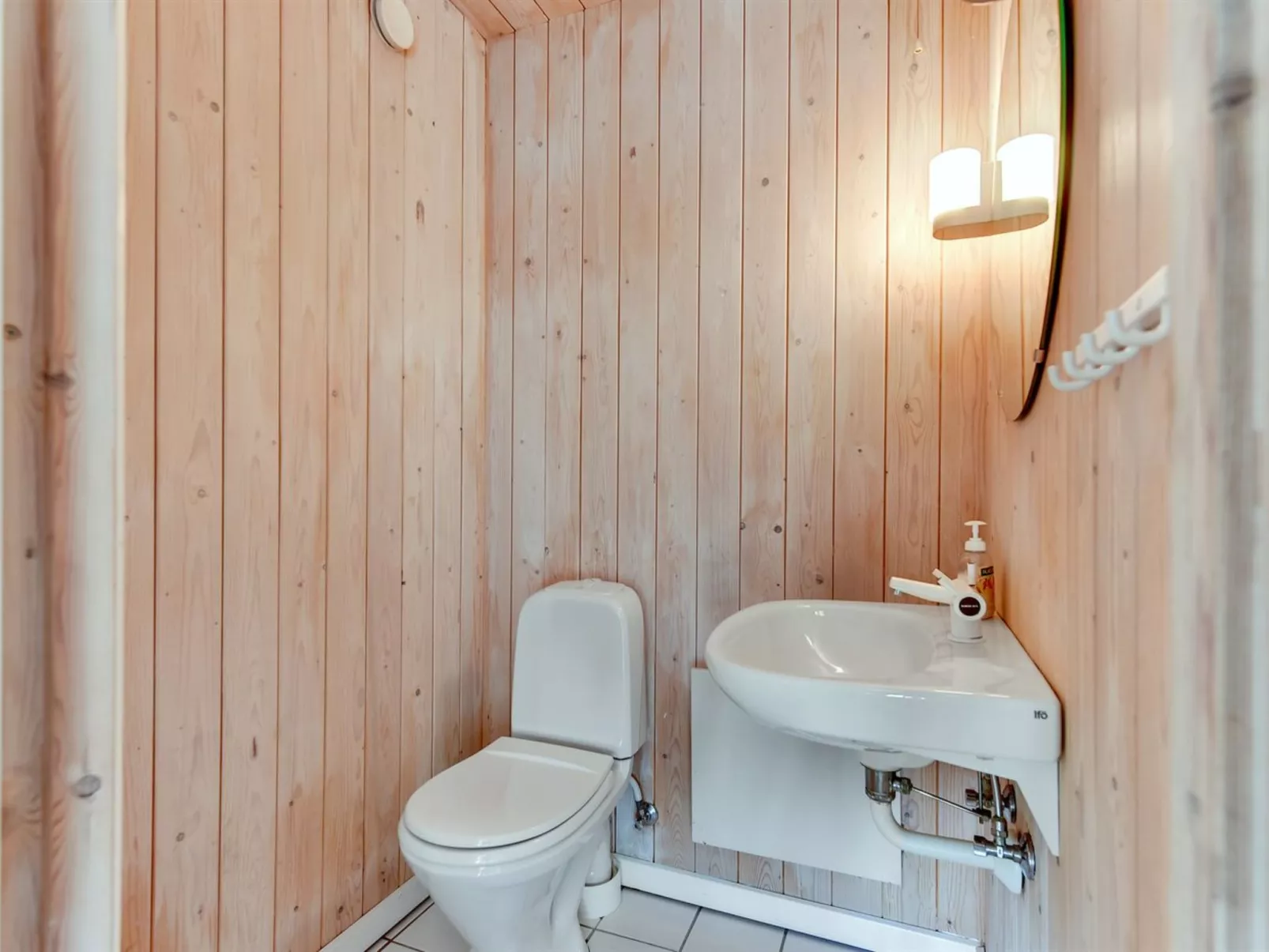 "Hera" - 200m from the sea-Binnen