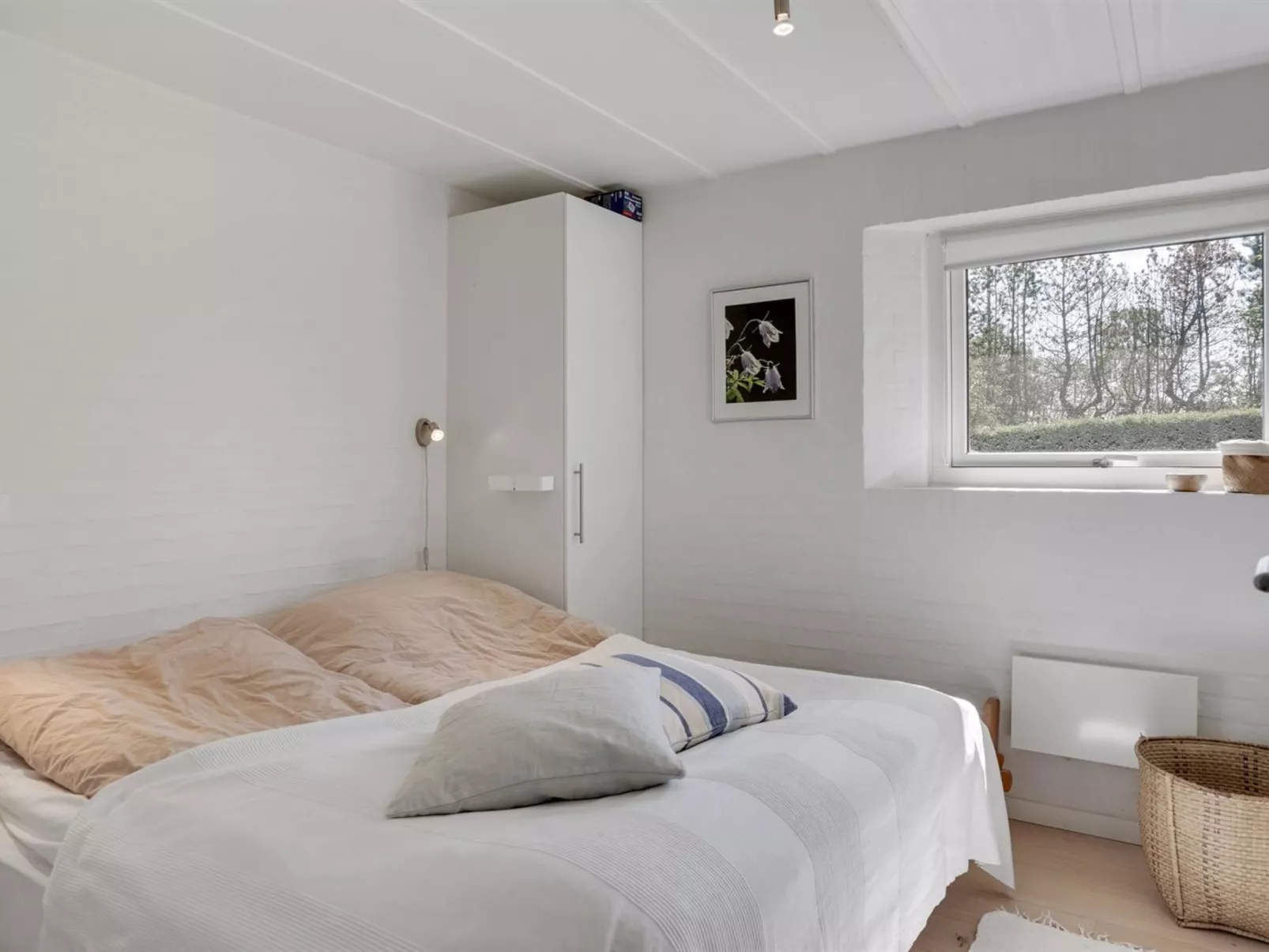 "Angelarij" -  from the sea-Binnen